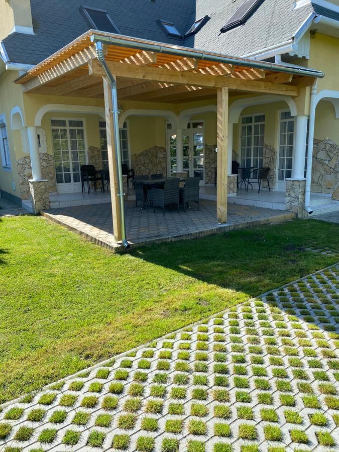 Pacsirta Apartman Lenti Extérieur photo