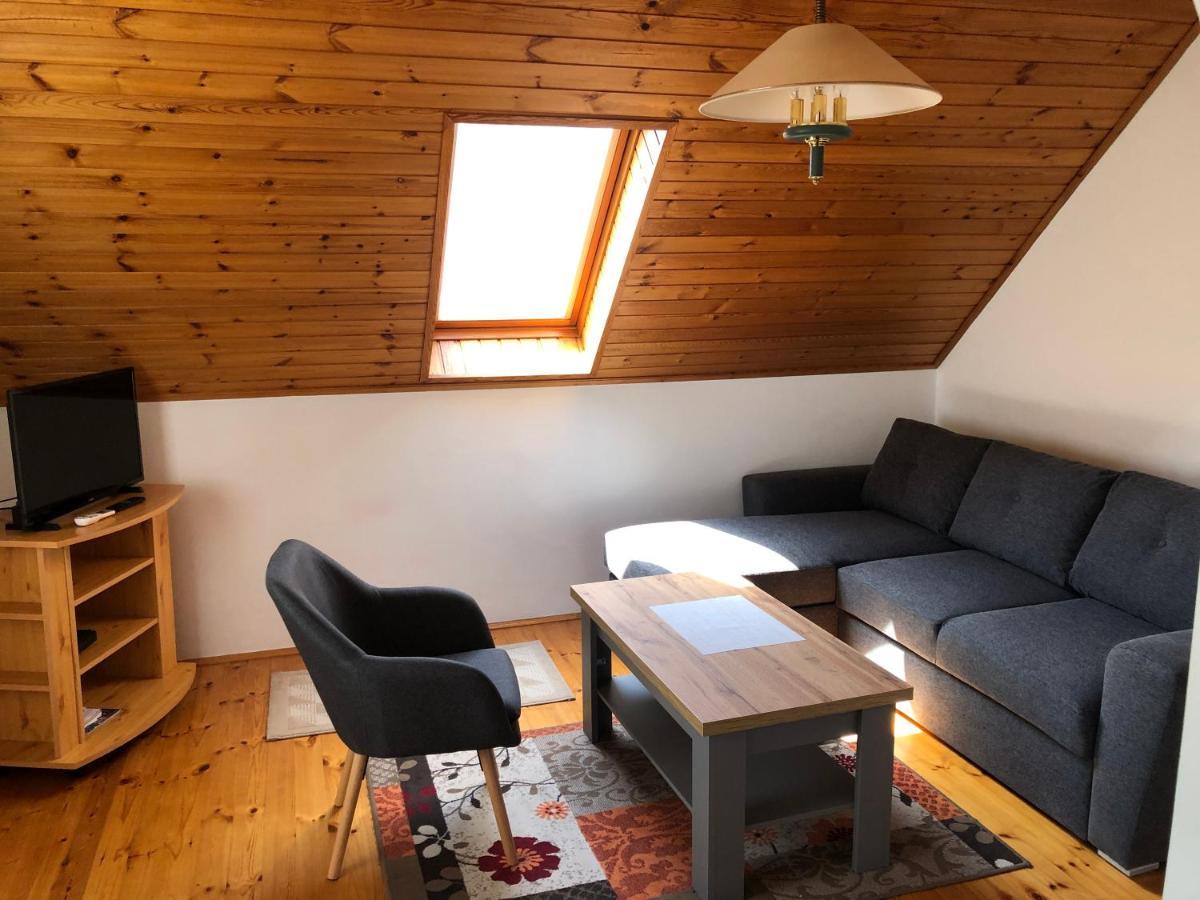 Pacsirta Apartman Lenti Extérieur photo