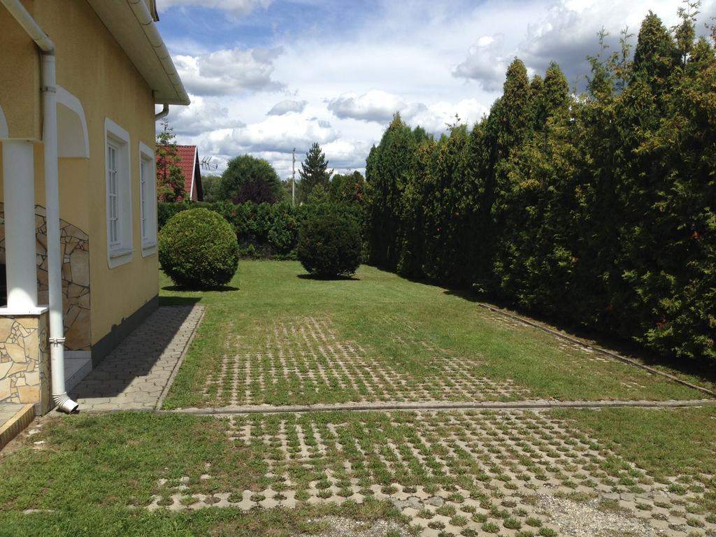 Pacsirta Apartman Lenti Extérieur photo